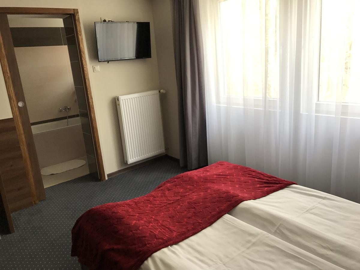 Hotel Europa Elblag Bagian luar foto